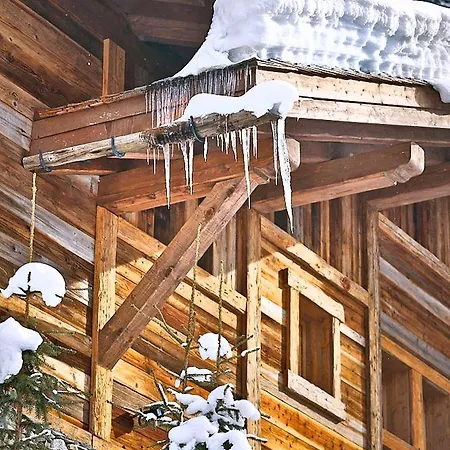 Les Bossons Chalet Sleeps 10 Pool Wifi Domek alpejski