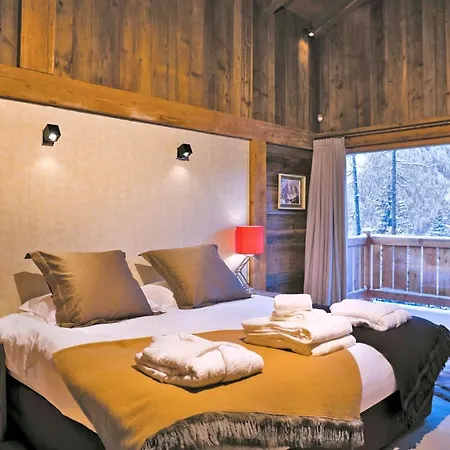 Domek alpejski Les Bossons Chalet Sleeps 10 Pool Wifi Chamonix