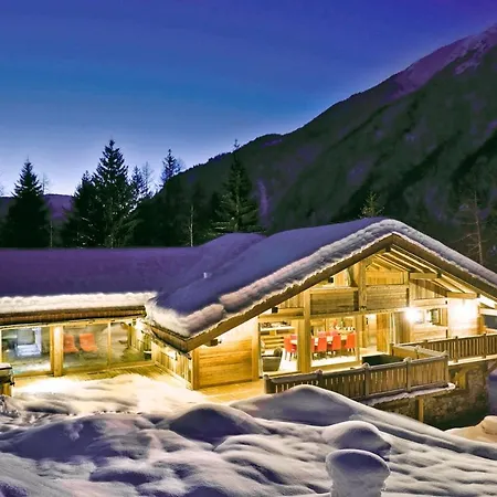 Les Bossons Chalet Sleeps 10 Pool Wifi Domek alpejski Chamonix